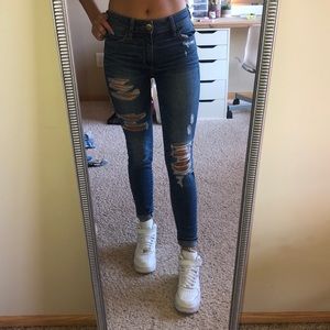 super cute AE jeans